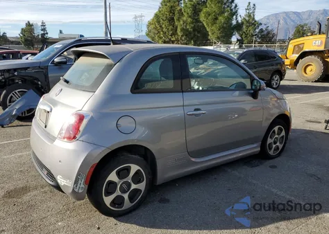 2016 Fiat 500 Electric z USA, uszkodzony, nr VIN 3C3CFFGE4GT180360